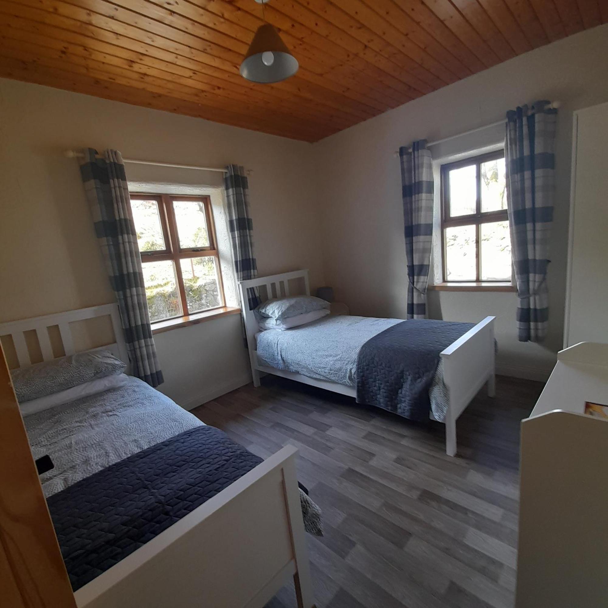 Corriebrack Cottage Hollywood  Экстерьер фото
